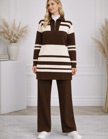 Women's Modern Two-Piece Striped Knitwear Set with Zip Collar 4209  - light brown