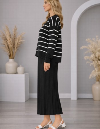 Elegant Women's Two-Piece Striped Knit Dress Set 4210  - black