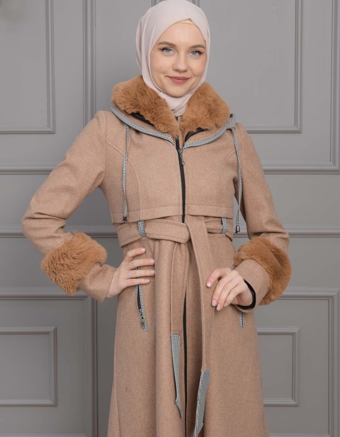 BELTED CACHET TOPCOAT WITH HOOD AND SLEEVE FUR DETAILS 1355 Bej
